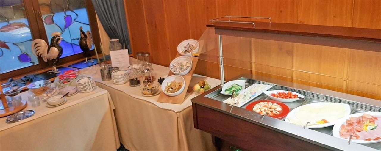 קלוטן Weinhotel Hubertus Garni מראה חיצוני תמונה