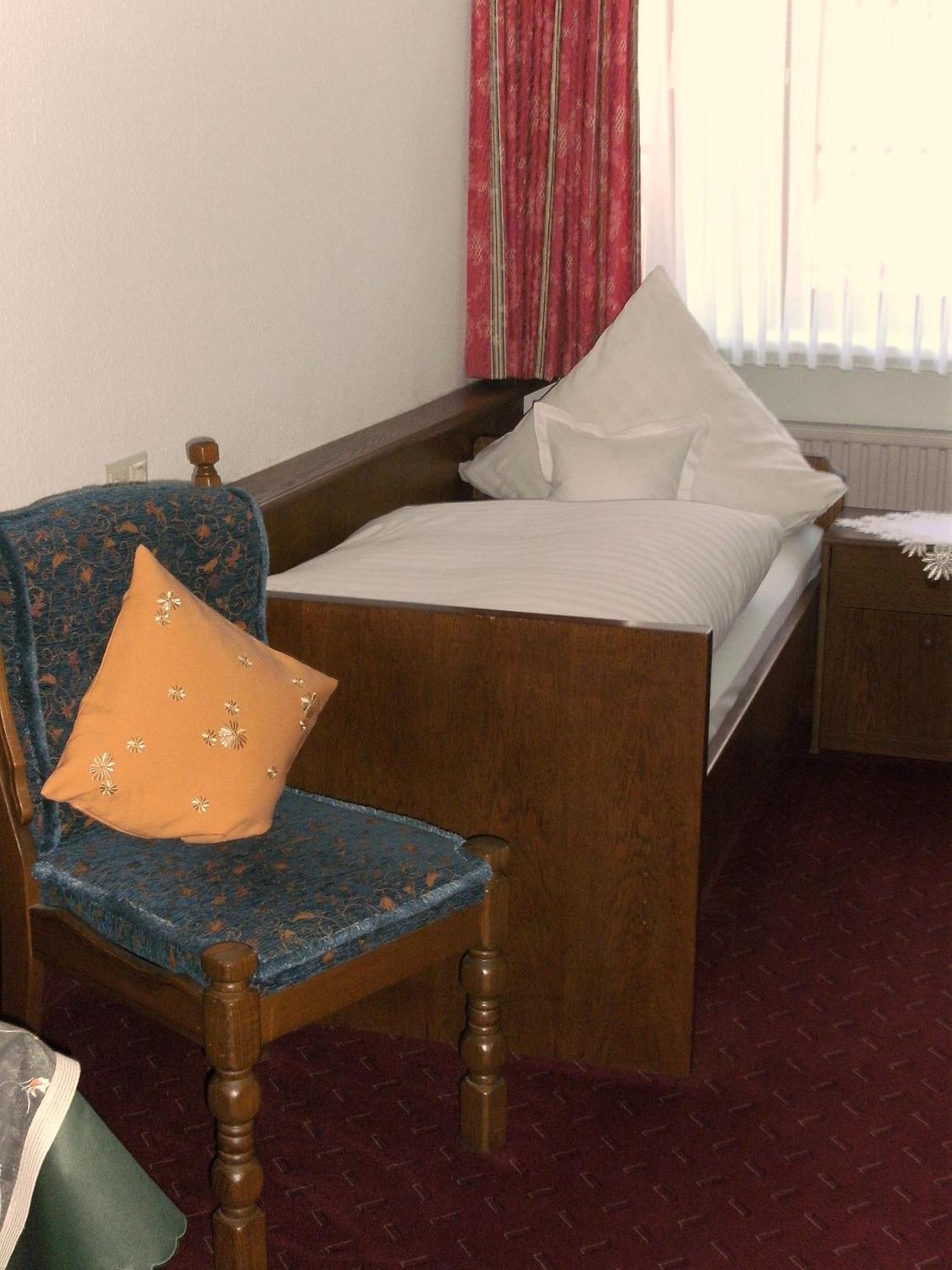 קלוטן Weinhotel Hubertus Garni מראה חיצוני תמונה