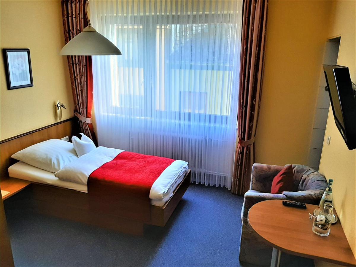 קלוטן Weinhotel Hubertus Garni מראה חיצוני תמונה